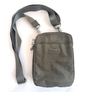 Baggallini Securtex Womans Anti-Theft Activity Small Crossbody Bag Purse Dk Grey